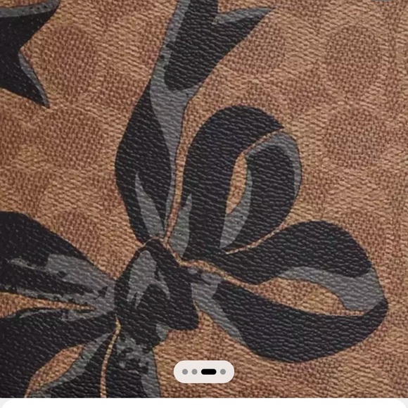 New COACH City Bucket Bag In Signature Canvas With Bow Print - Picture 12 of 12